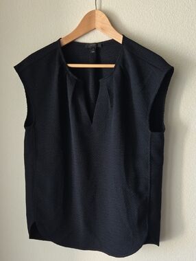 J. Crew Black Textured Sleeveless Blouse Sz 8 Career Wear Office Classic Capsule
